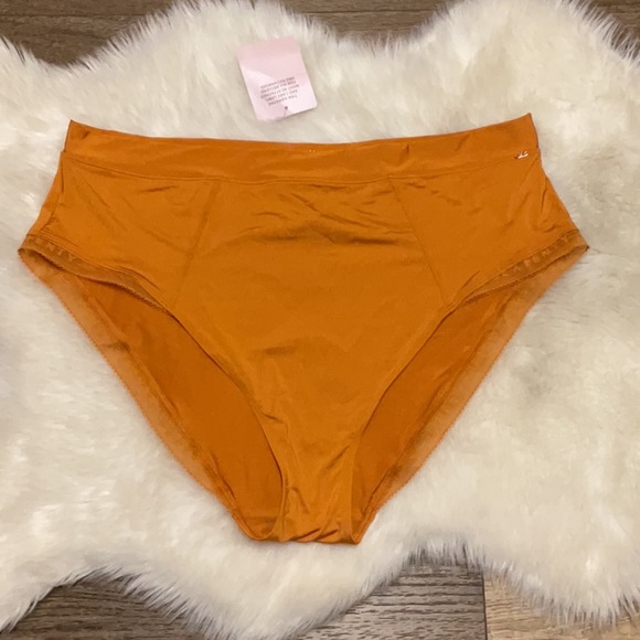 Microfiber Logo-Trim High-Waist Cheeky
Panty🌼🌼 - Picture 2 of 9